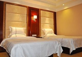 Borman Hotel Guangzhou Panyu Qiaonan Aoyuan Plaza Exterior photo